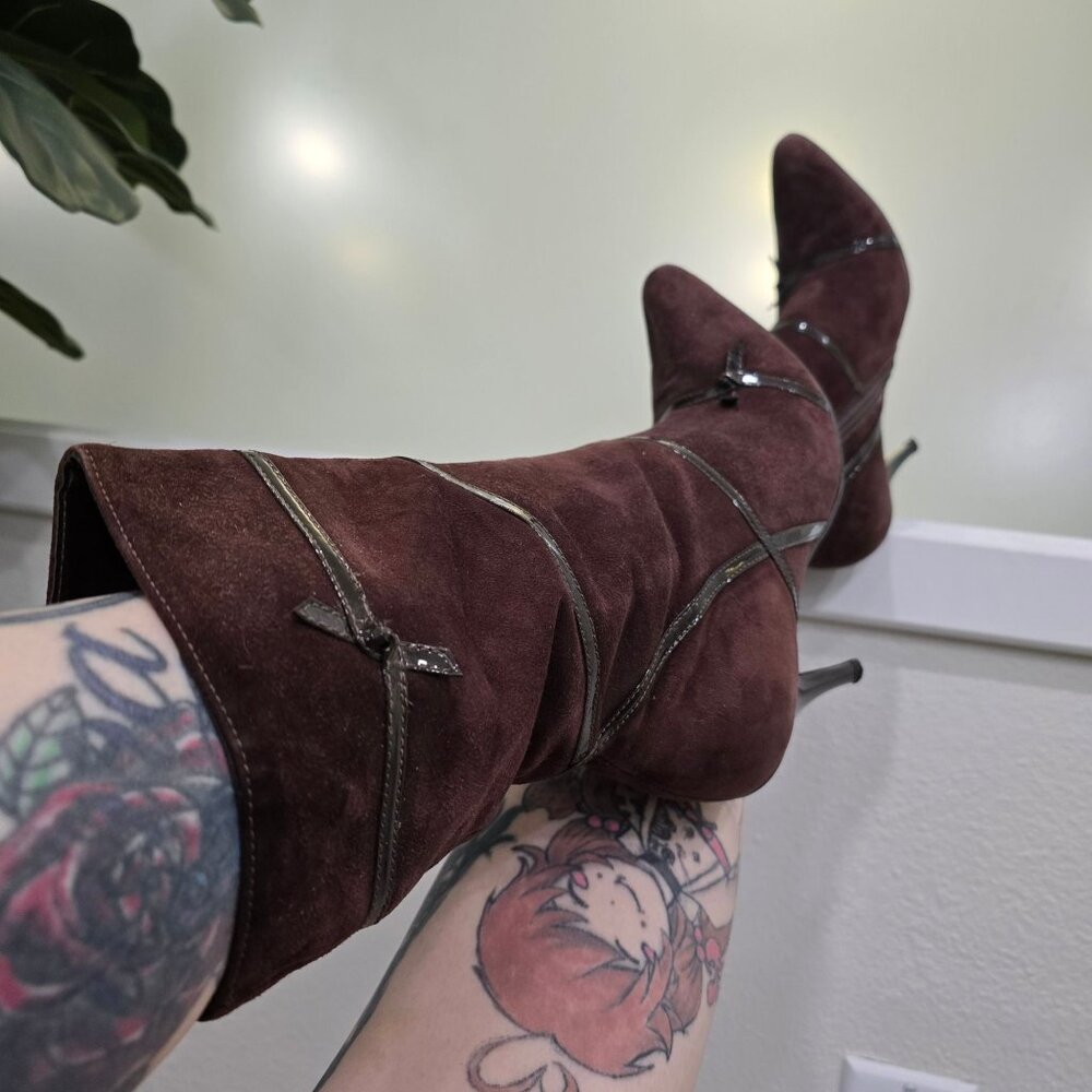 BCBG Paris โฆ Brown Suede Heeled Boots โฆ Stiletto Zipper Strap Detail Size 8 - Picture 10 of 16